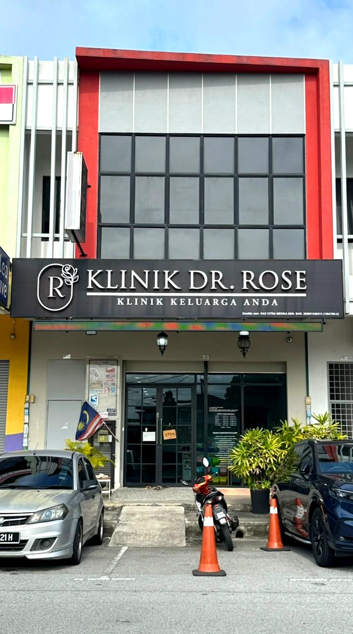 Klinik Dr Rose shopfront in Bandar Putera 2, Klang