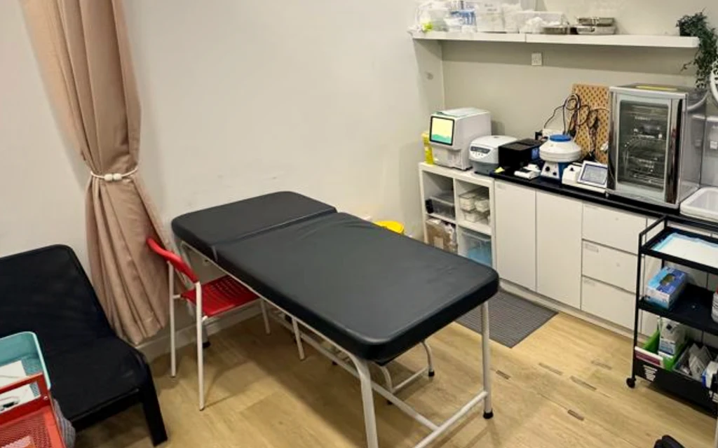 Treatment & lab room